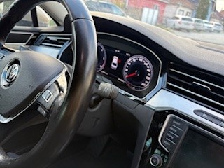 Volkswagen Passat 2,0 DFC 140kW sedan - 5