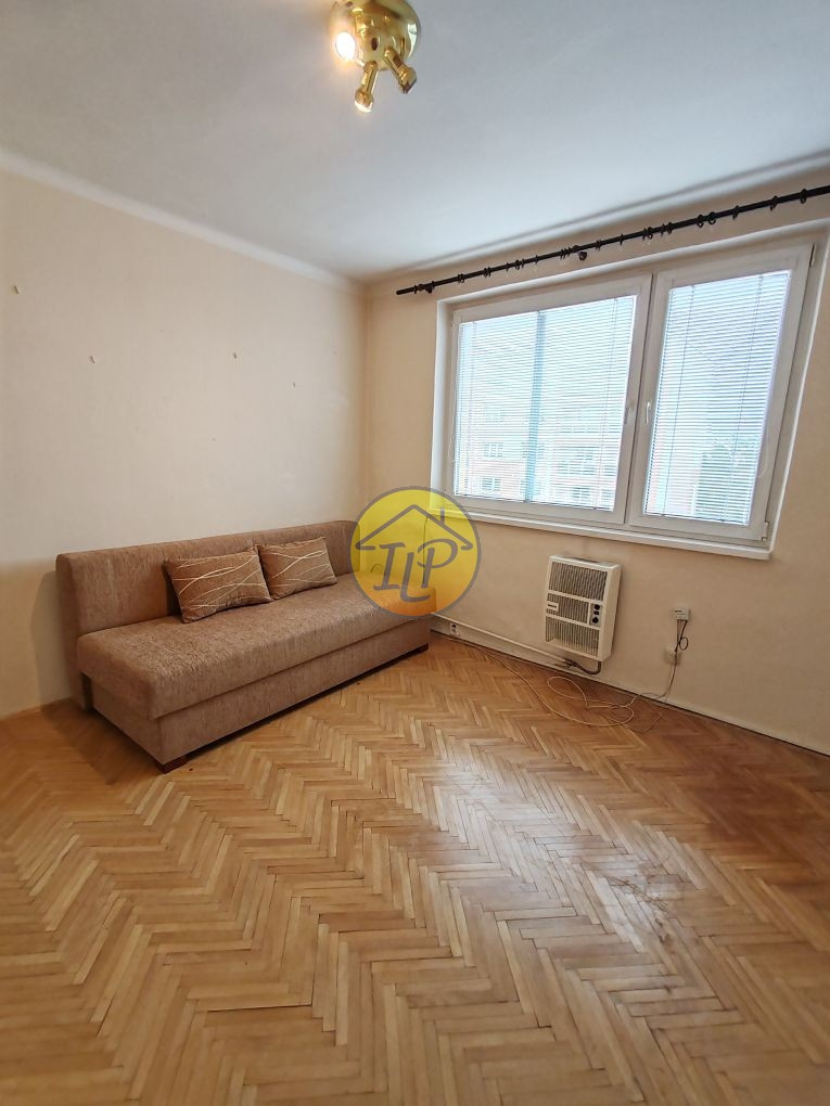 S vlastným kúrením, 4-izbový byt s loggiou na predaj, SNV - 5