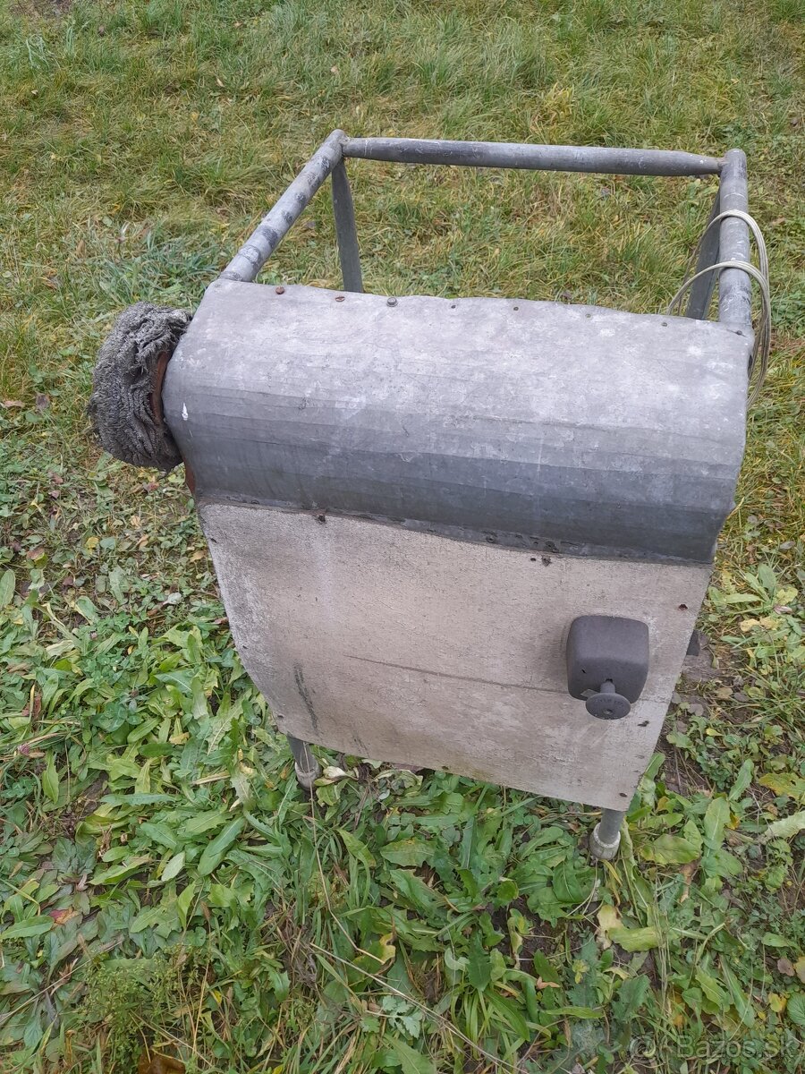 Stojan s motorom - 5