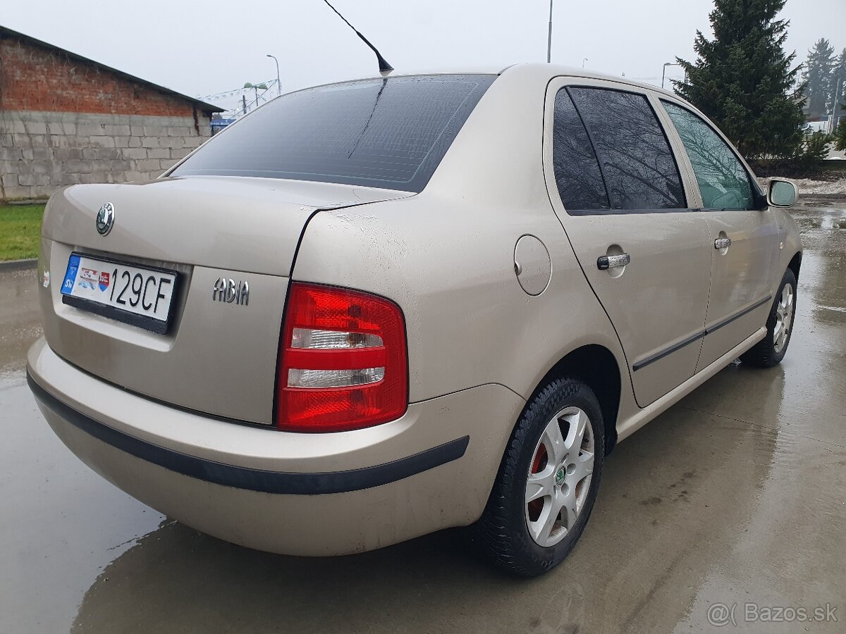 Škoda Fabia 1.2 47 KW M5 sedan - 5
