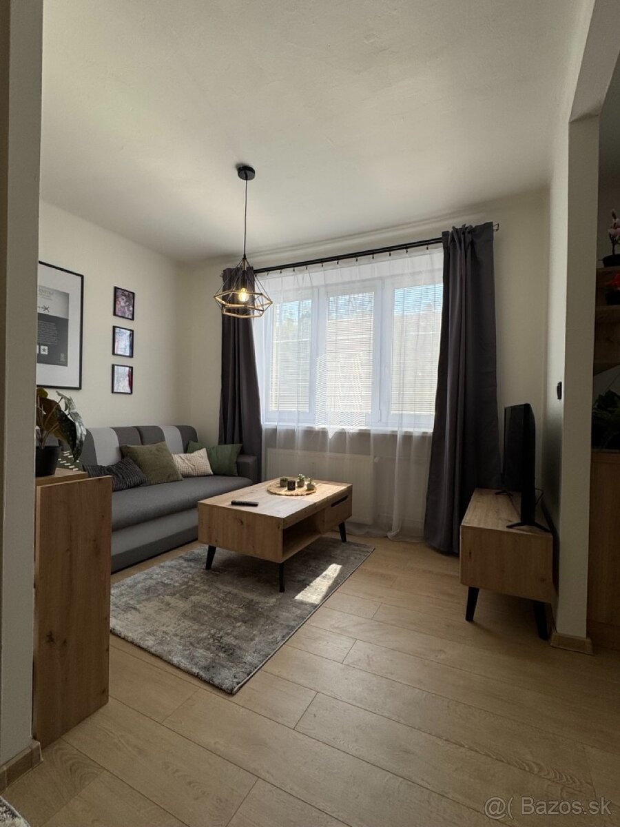 Na predaj 1,5-izb. byt v centre Senice - 5