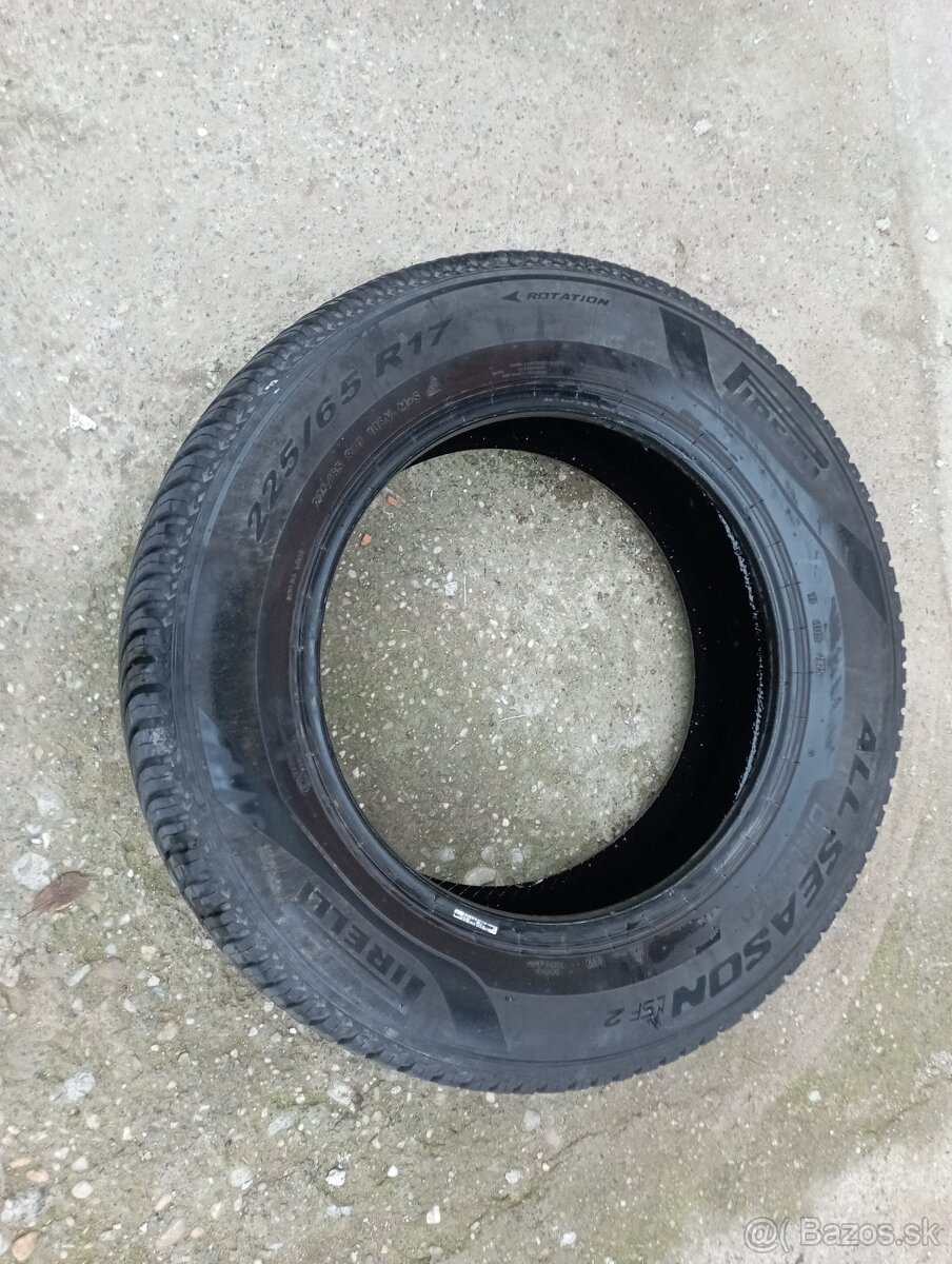 Pirelli 225/65R17 All season - 5