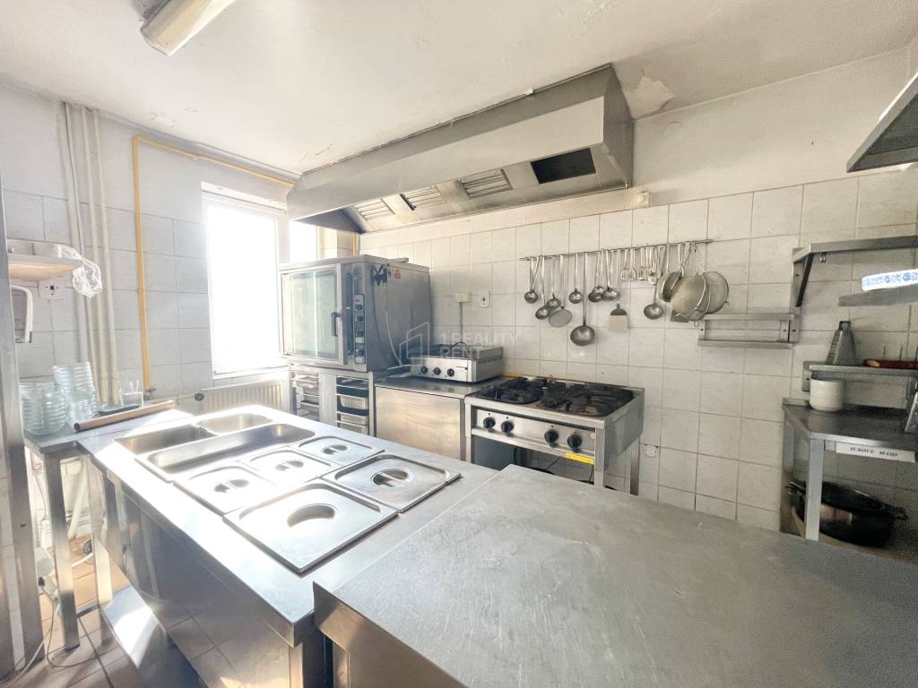 Na predaj penzión v centre KNM - 5