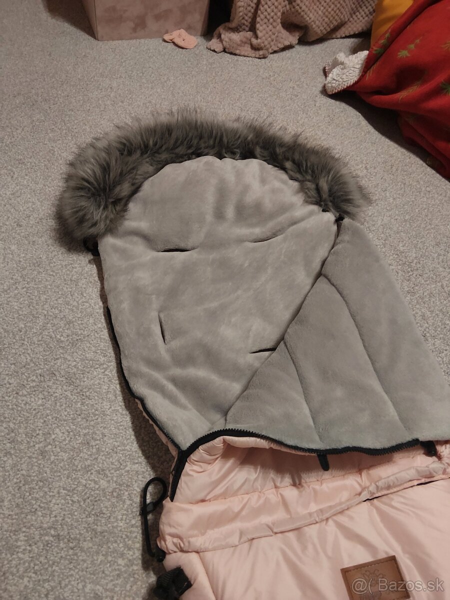 Predam náš zachovalí kočík Invictus V-plus. Je to trojkombi - 5