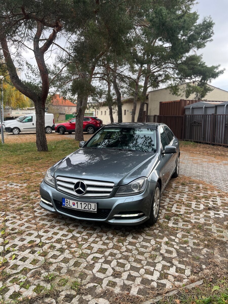 Mercedes-Benz W204 Facelift Avantgarde - 5