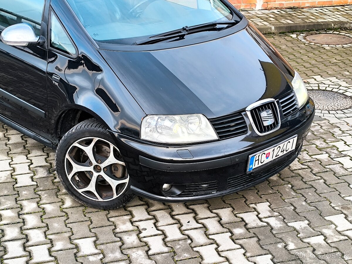 Seat Alhambra 2.0 TDi Reference _ 7 miest - 5