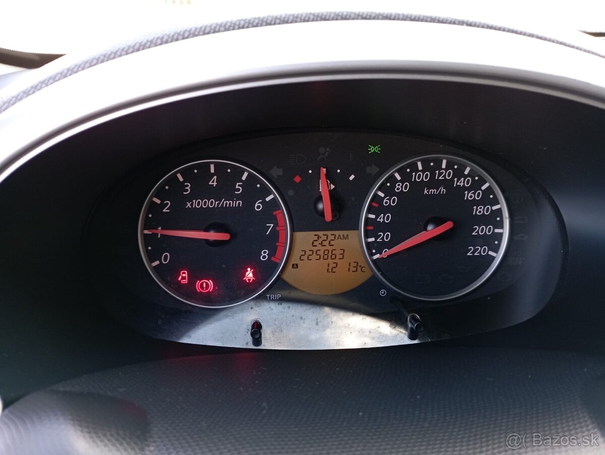 Nissan Micra - 5