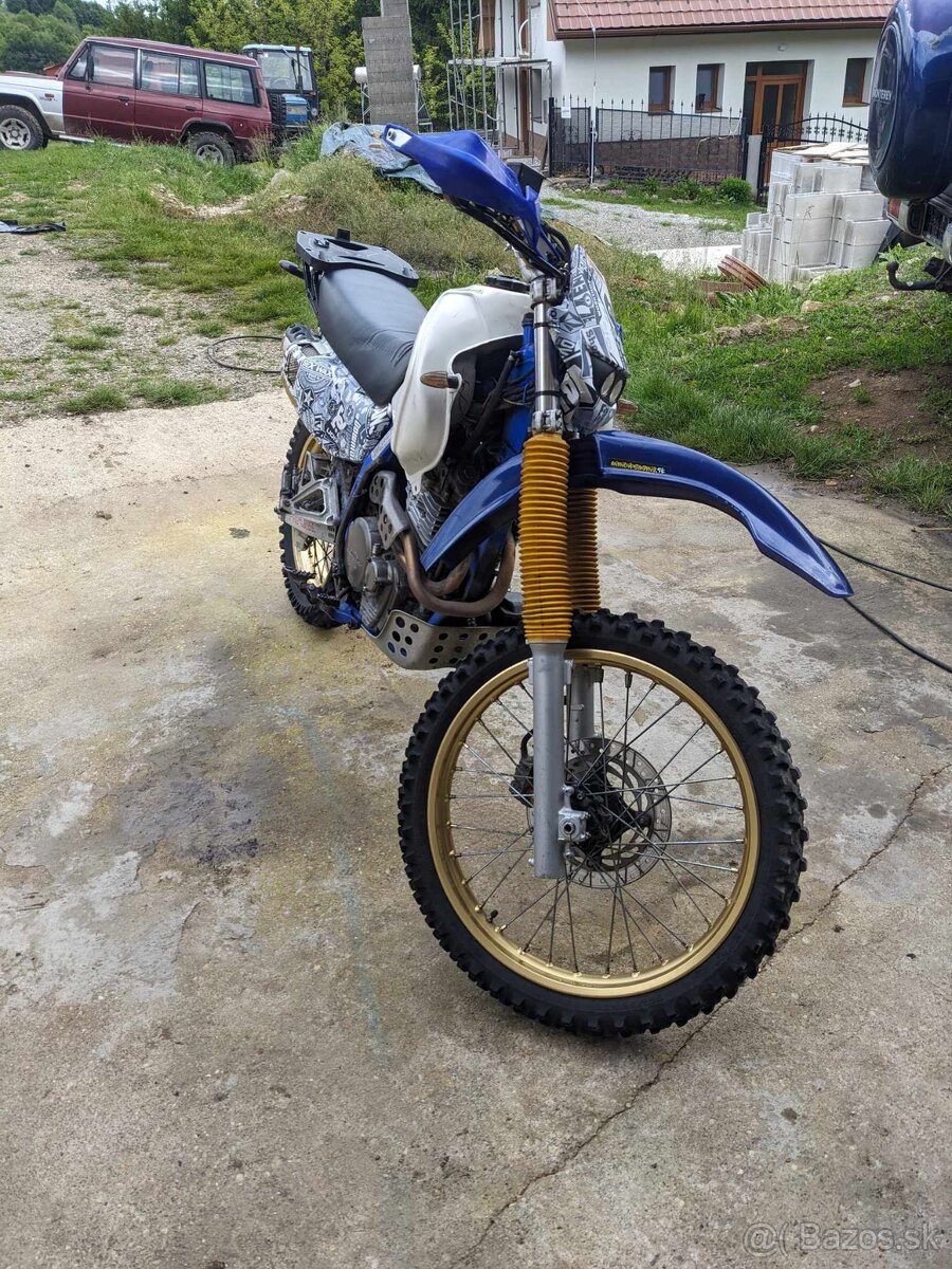Honda NX 650 Dominator