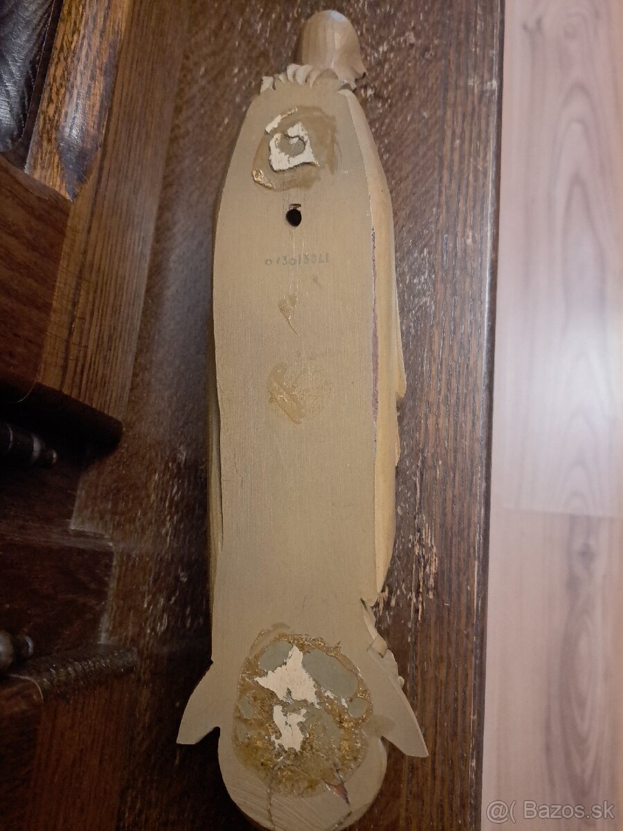 Panna Mária bohorodička soška na stenu - 5