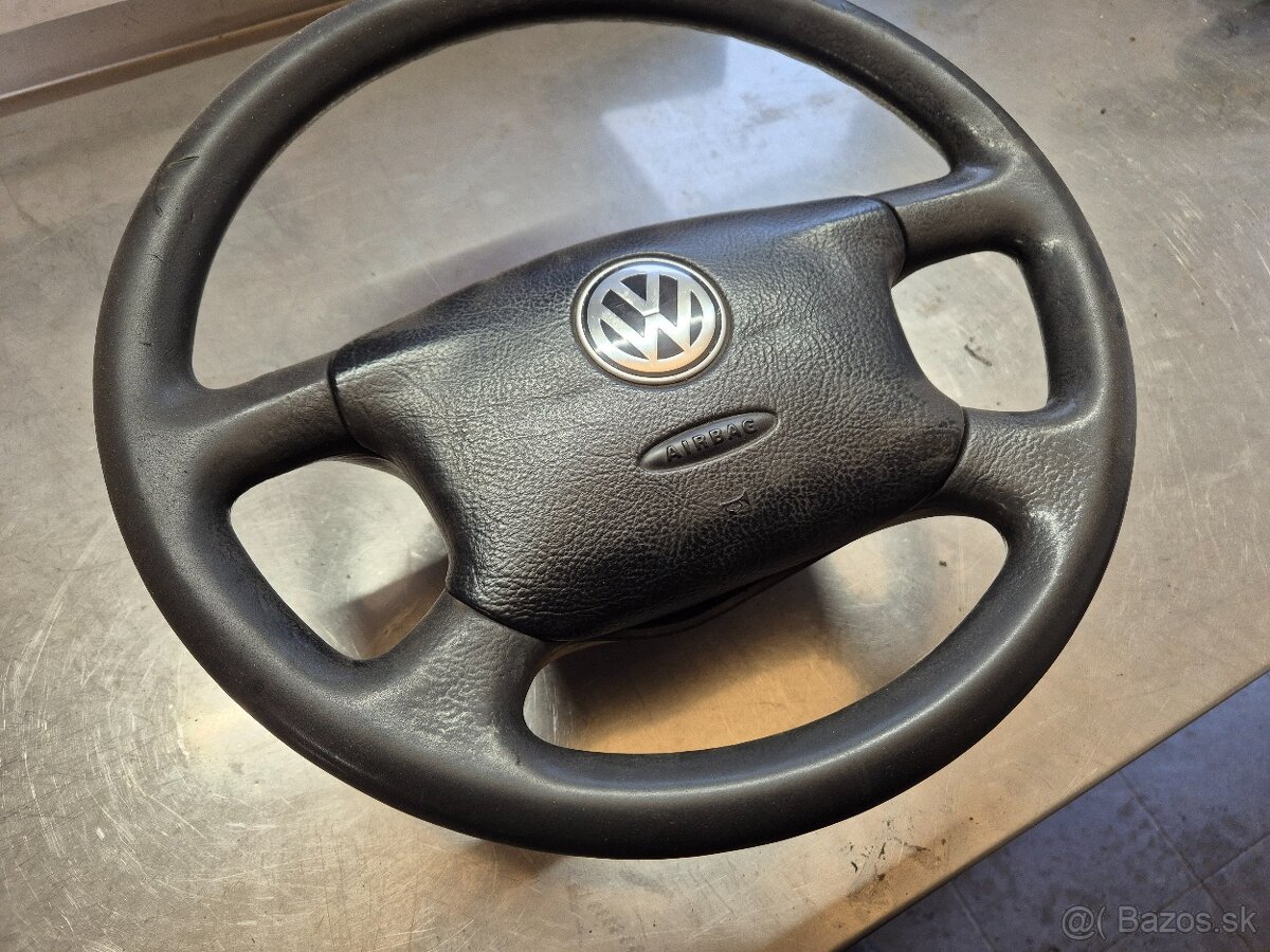 Predám štvorramenny volant pre VW T4 / SHARAN / GOLF - 5