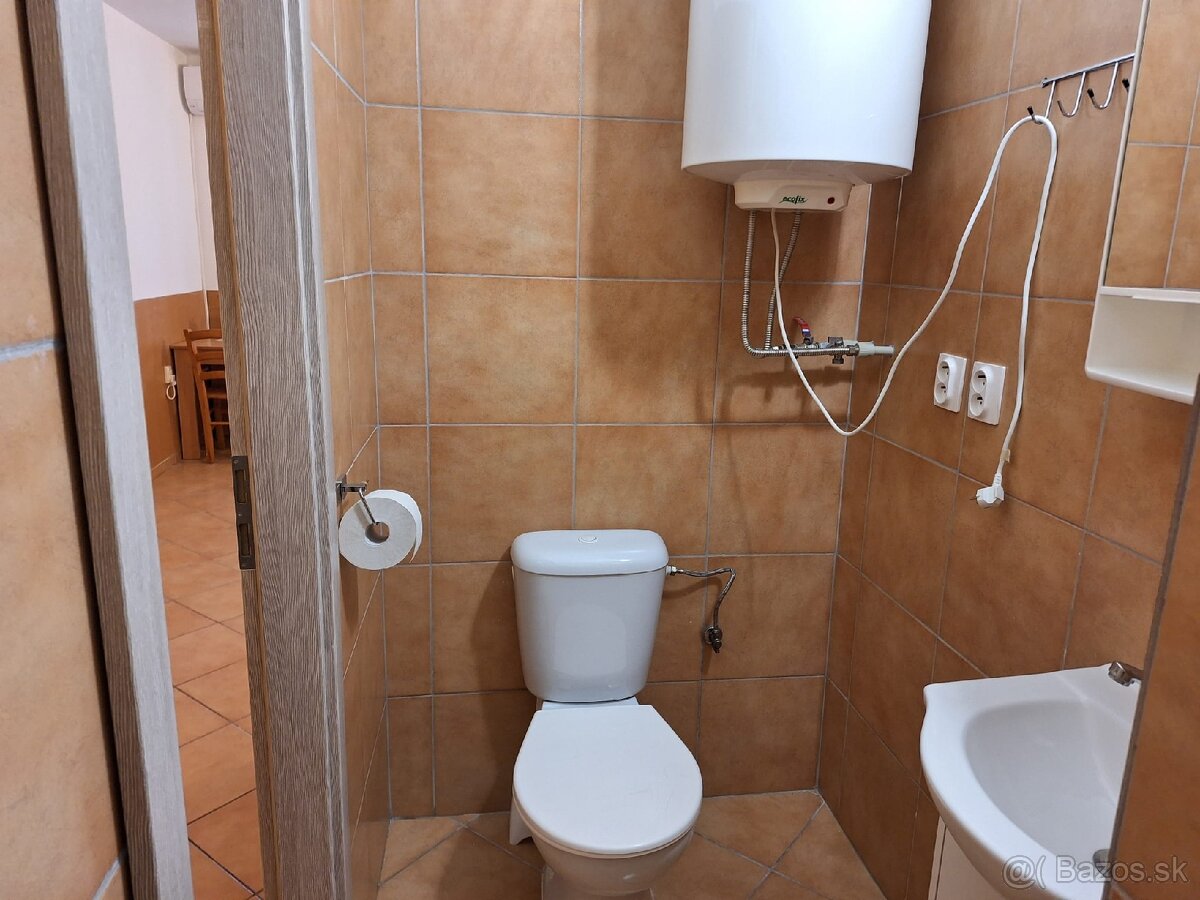 Garsónka pri Šamoríne - 5