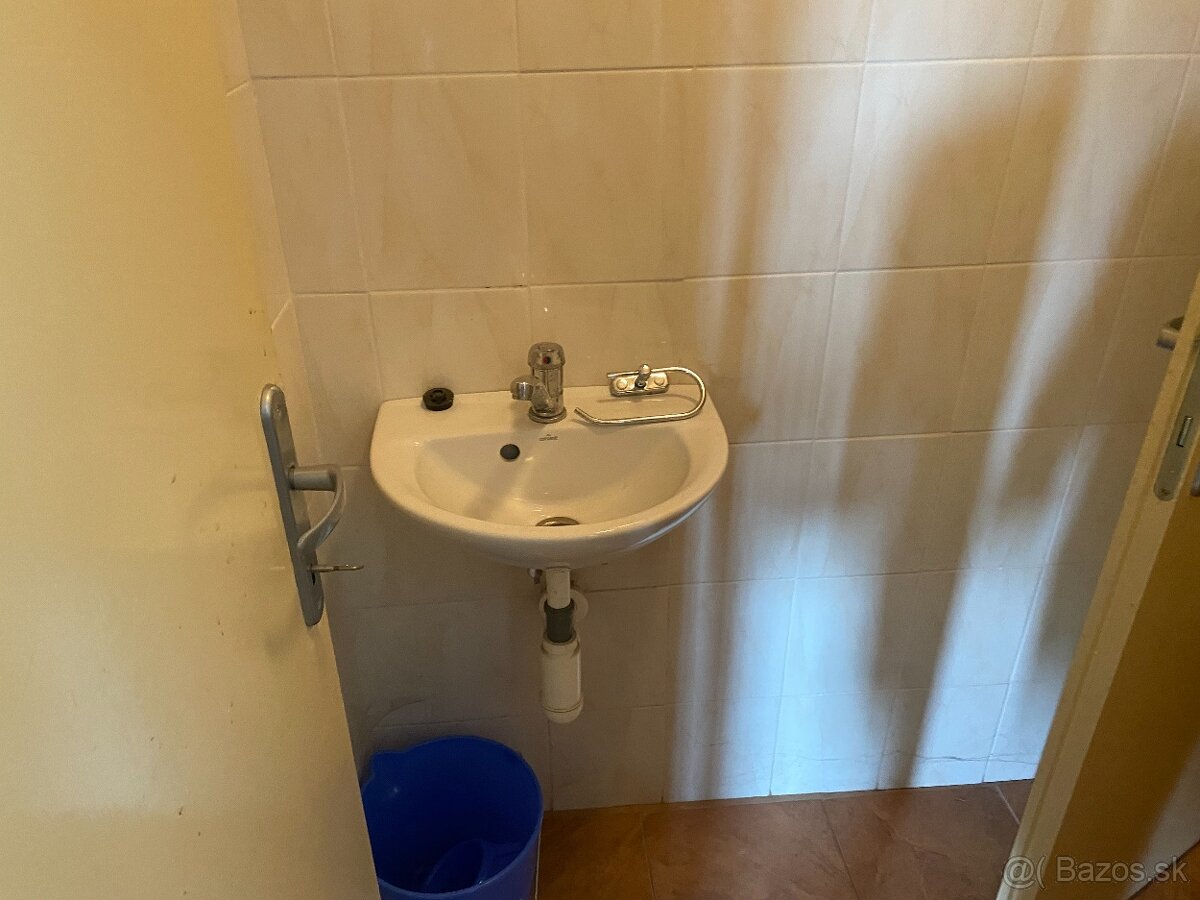 Košice skladové priestory Jazerná 1 - 5