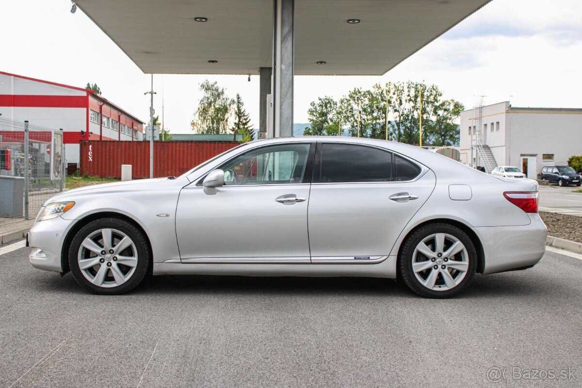Lexus LS 600h 5.0 V8 Hybrid - 5
