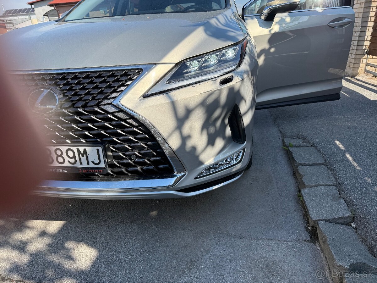 svetlomet lexus - 5