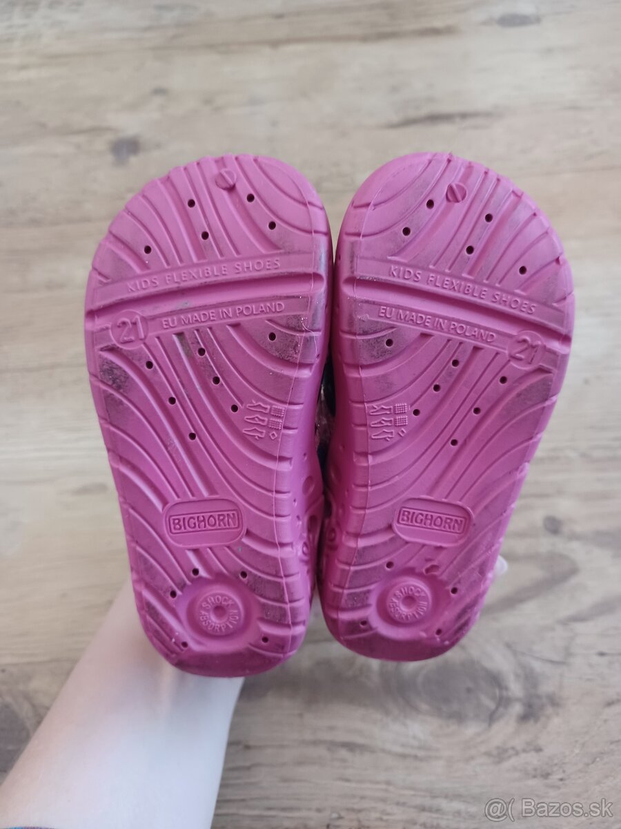 Detské papučky / prezúvky na úzku / útlu nôžku 21 - 5