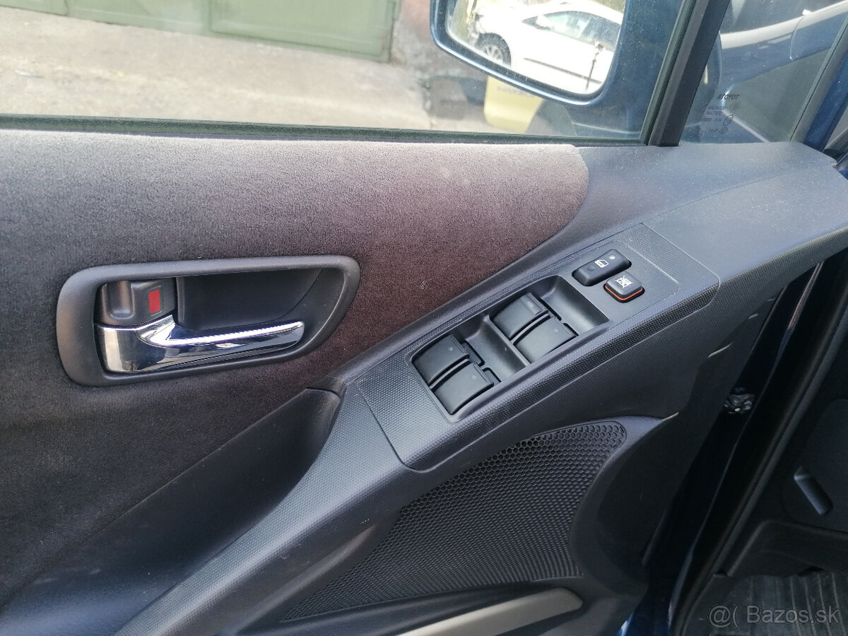 TOYOTA COROLLA VERSO AUTOMAT 1.8VVTI - 5