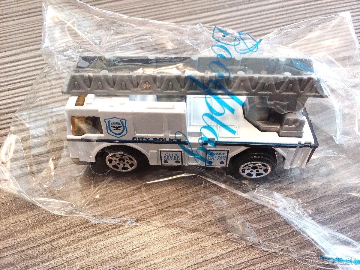 sada 6 ks autíčok polícia - 5