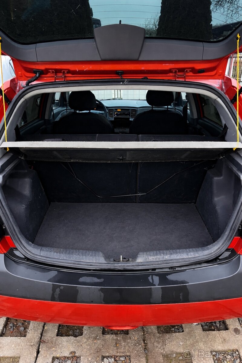 KIA Rio 1.4 benzín - 5