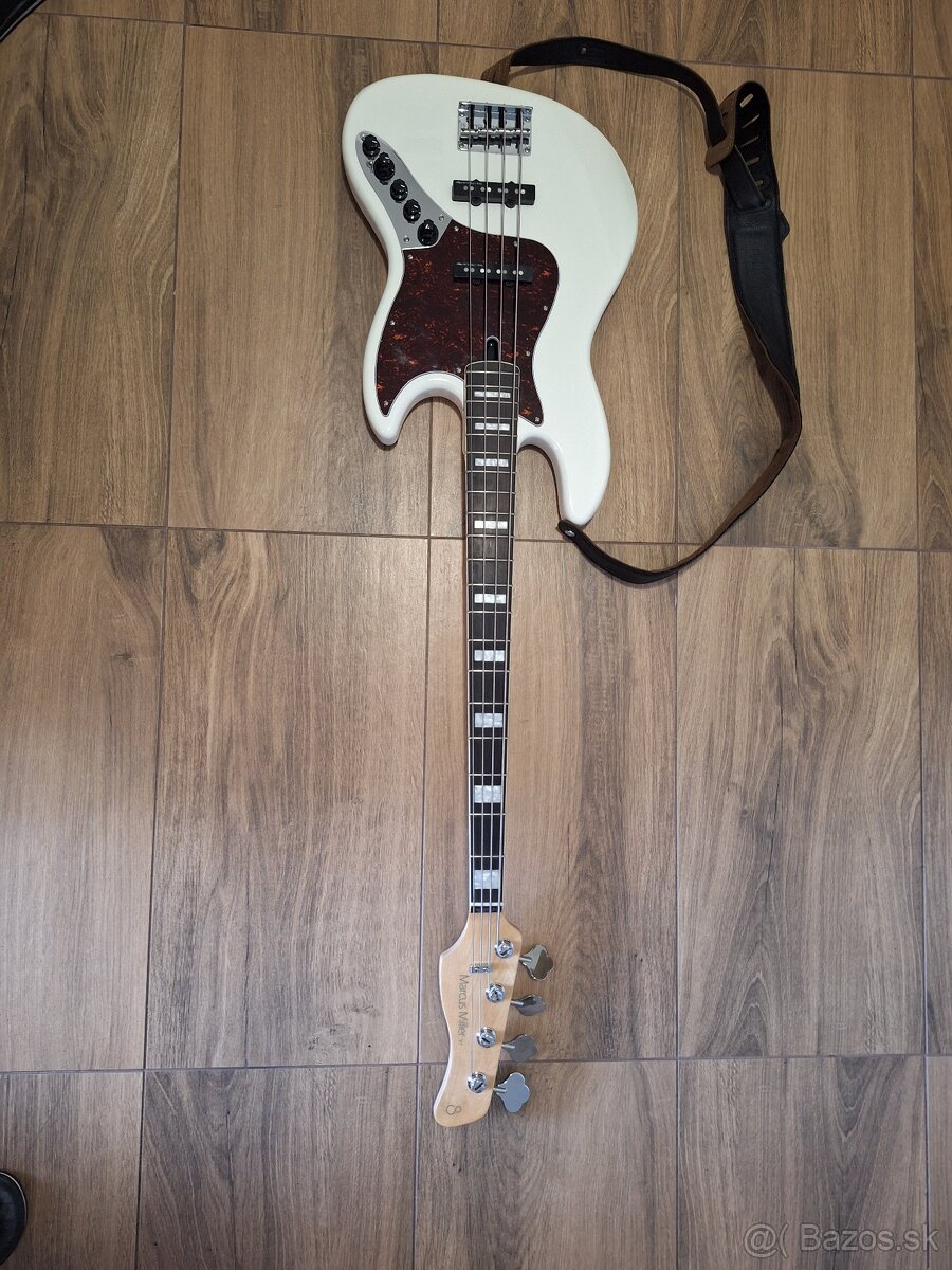 El.bass gitara Sire - 5