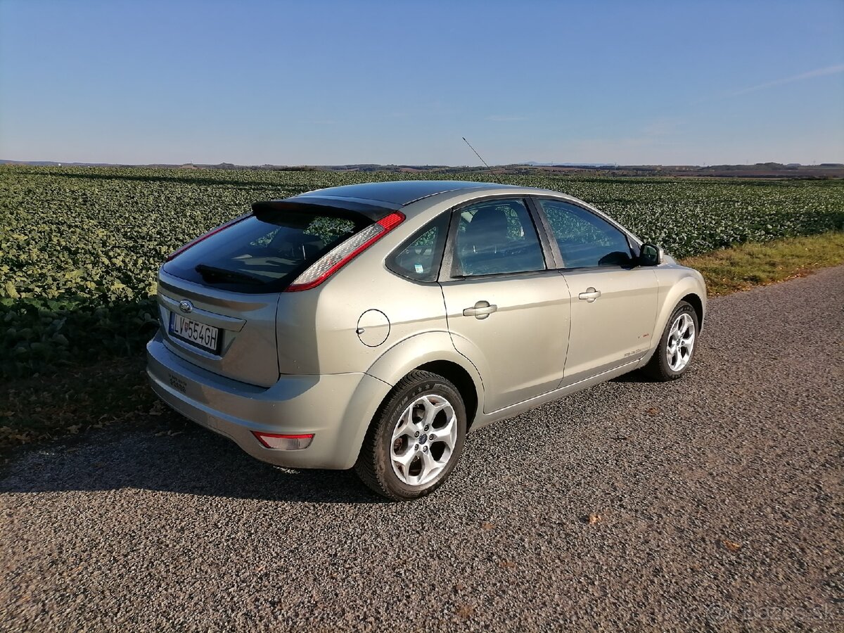 Focus benzín - 5