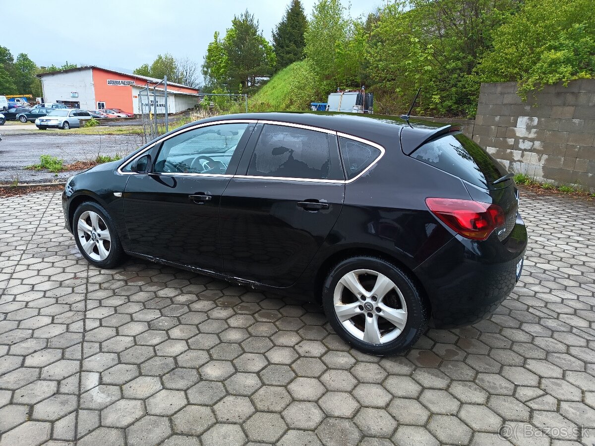 Opel Astra J 1,7CDTi - 5