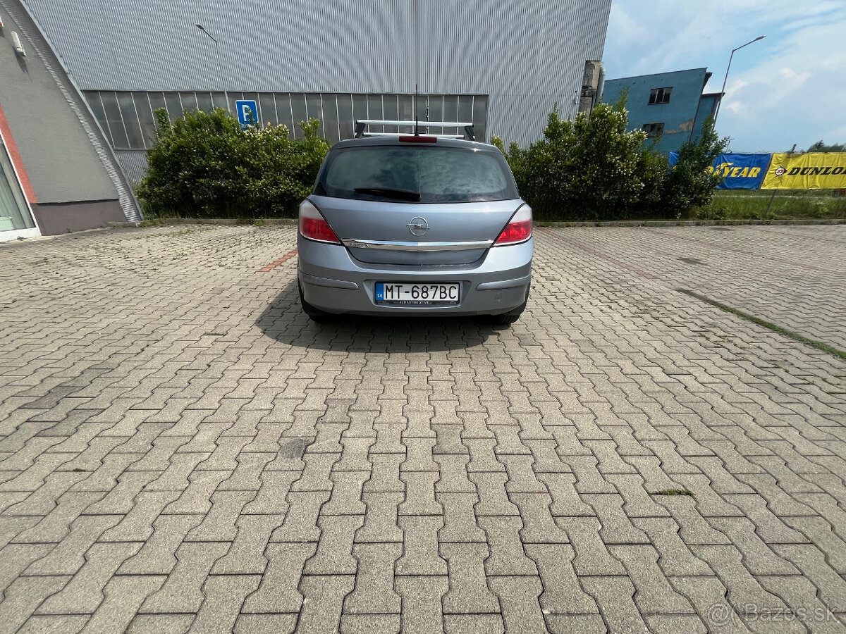 OPEL ASTRA 1.4 /66kw/ 2004 - 5
