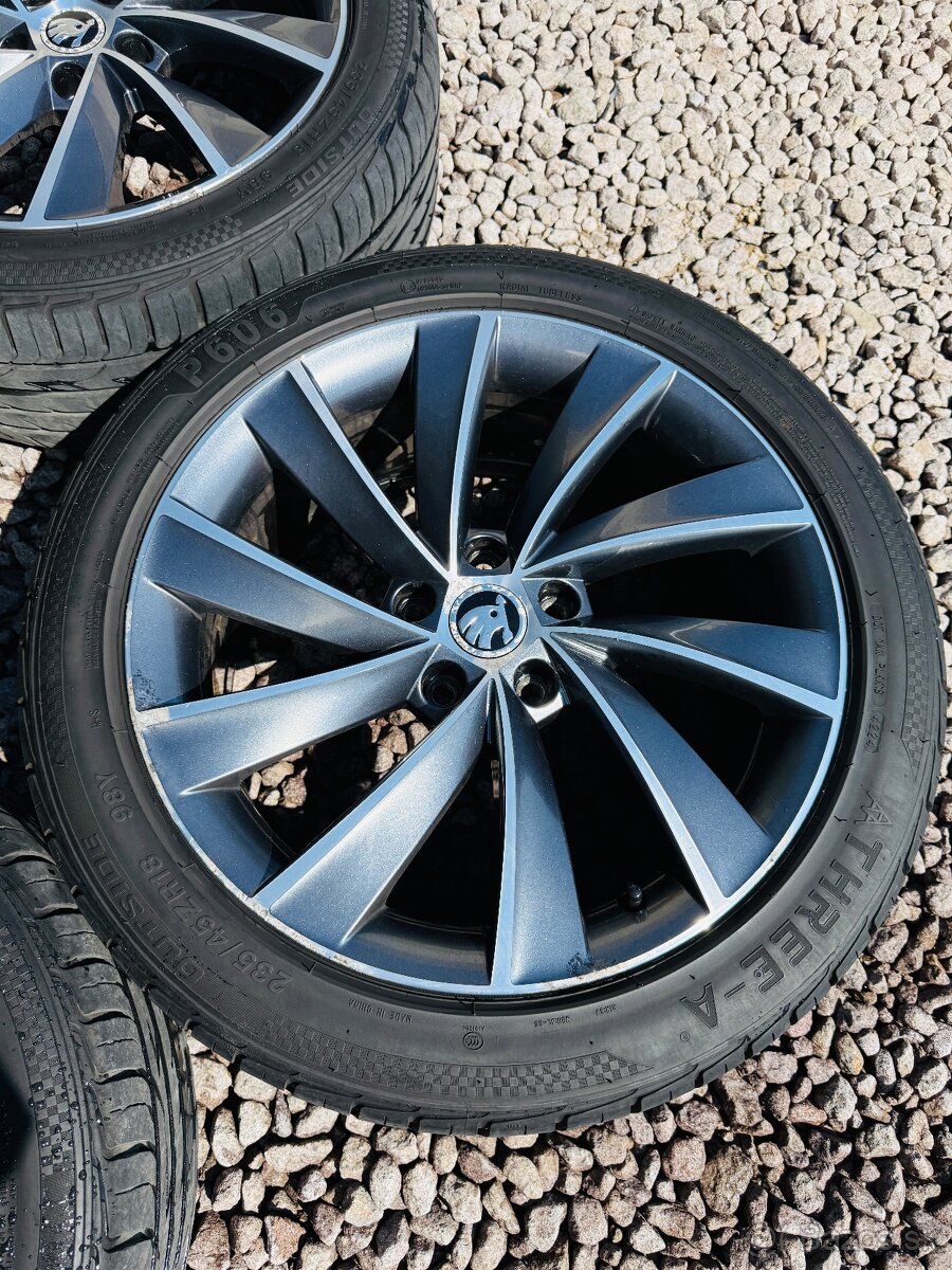 5x112 r18 235/45 r18 Letná sada - 5