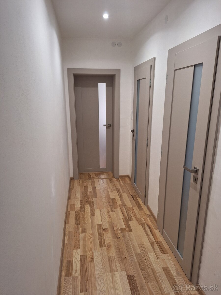 Pokládka podlahy a príprava podkladu - 5
