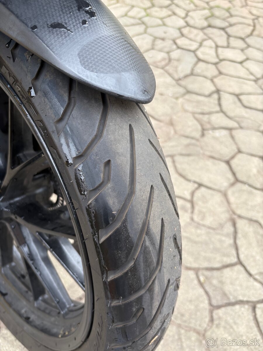 Yamaha YZF R125 - 5