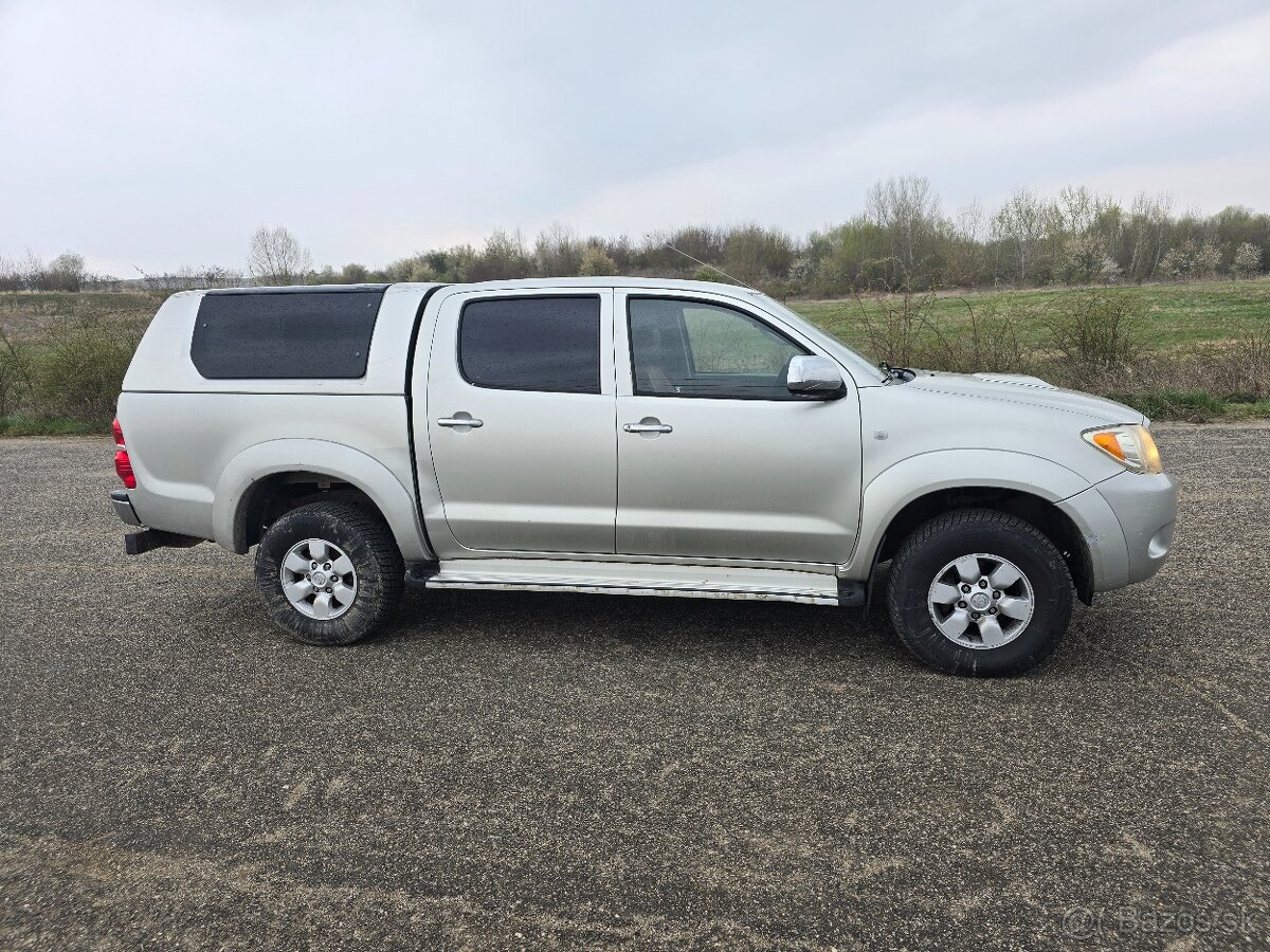 Toyota Hilux D-4D 3.0 TDI 126KW 4X4