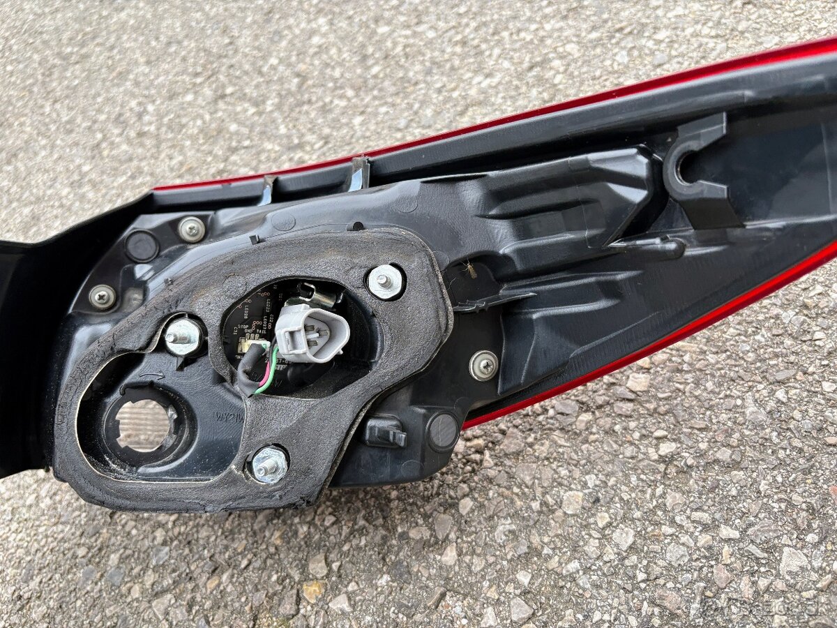 Zadné svetlo Mazda 6 Kombi - 5