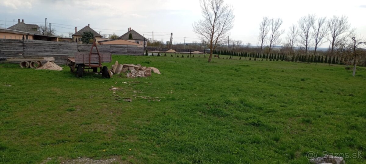 Pozemky v obci Dvorníky - 5