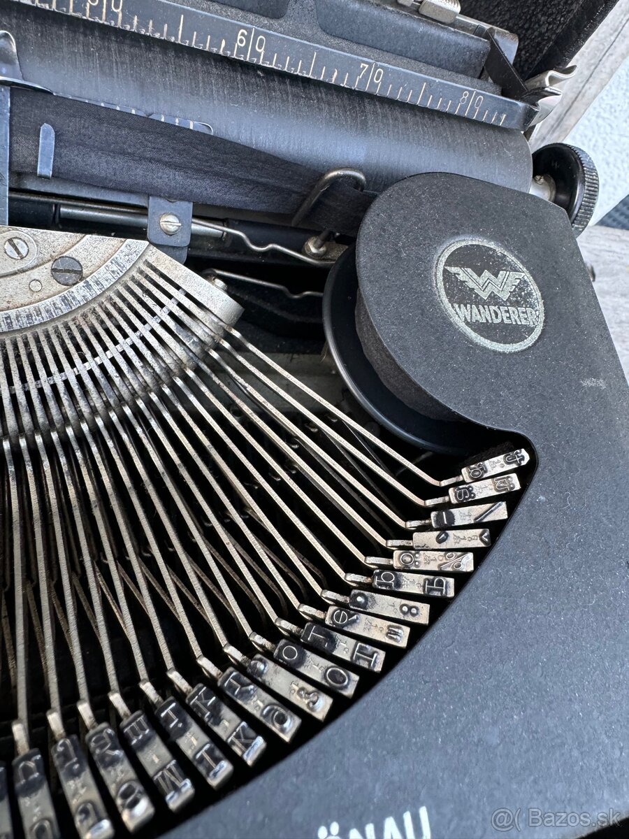 VINTAGE KUFRÍKOVÝ PÍSACÍ STROJ CONTINENTAL - 5