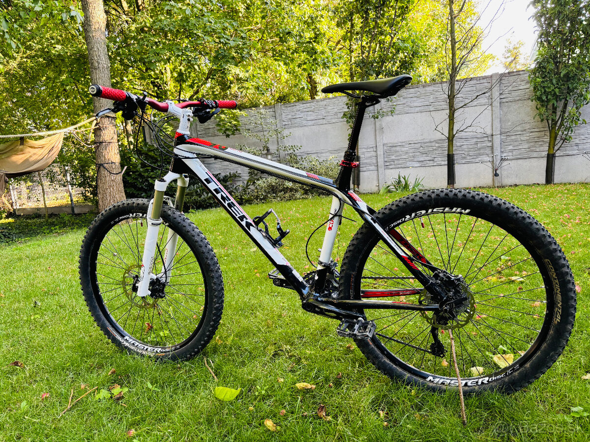 Predám karbónový Trek Elite 9.6, 26", veľkosť 19,5" - 5