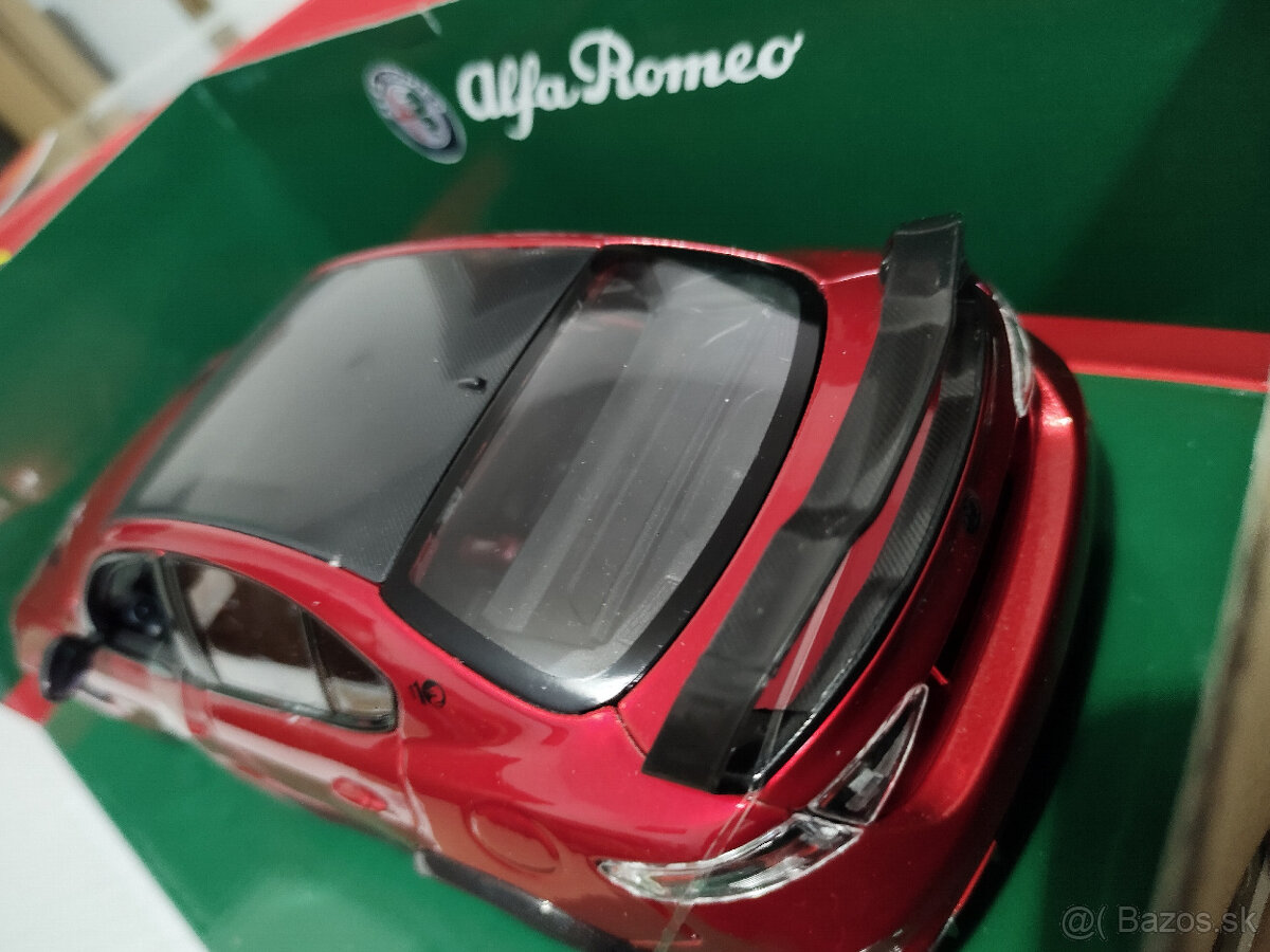 1:18 Alfa Romeo Giulia - 5