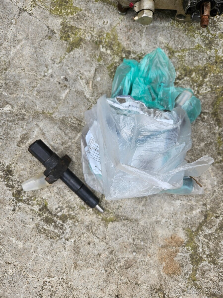 Náhradné diely na zetor - 5