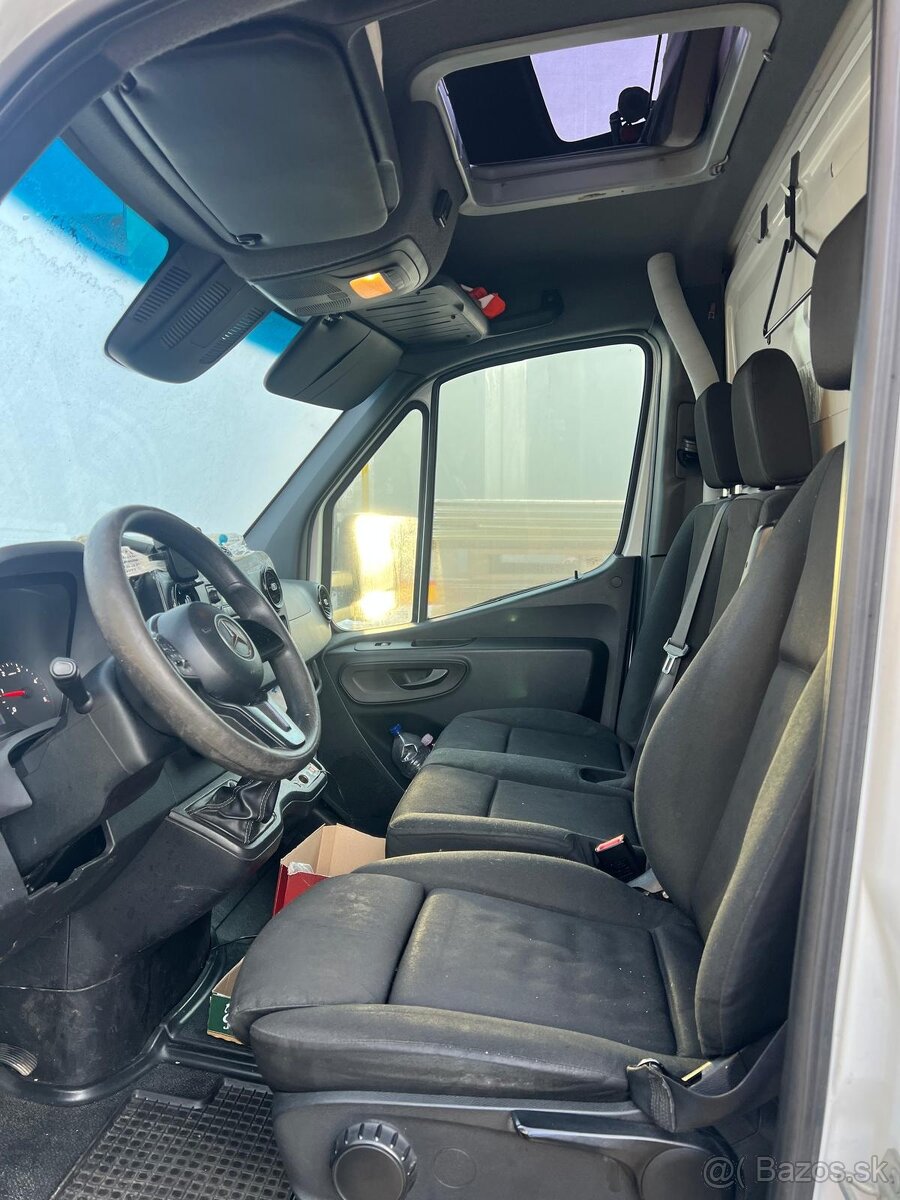 Mercedes-Benz Sprinter 319 3.0 CDI - 5