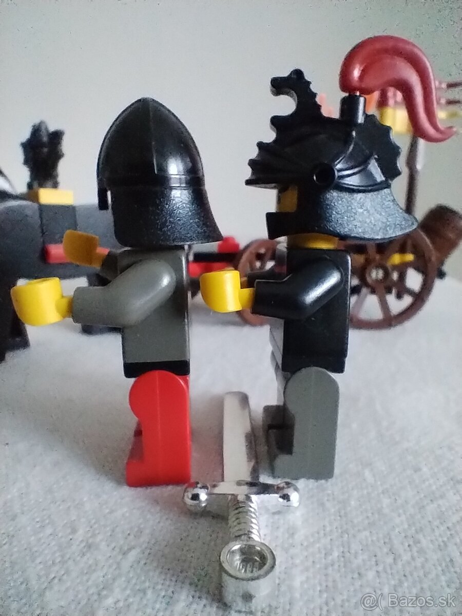 LEGO Castle 6027 Bat Lord's Catapult - 5