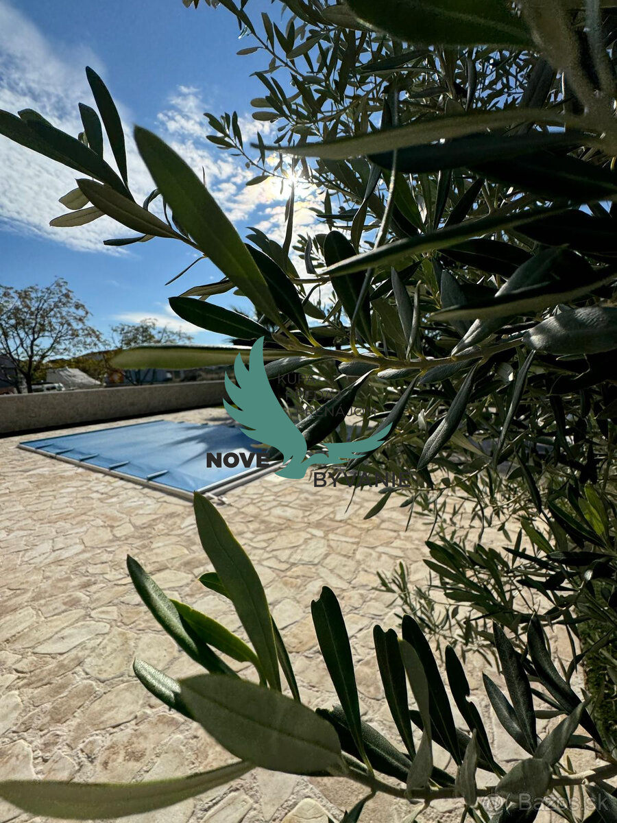 Chorvátsko EXKLUZÍVNE KAMENNÝ DOM S BAZÉNOM LEN 300M OD MOR - 5