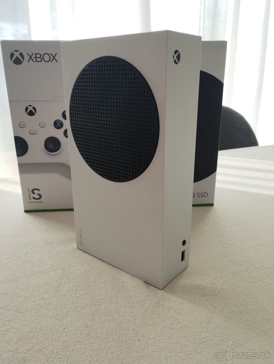 XBOX Series S / 2 ovládače - ešte v záruke - 5