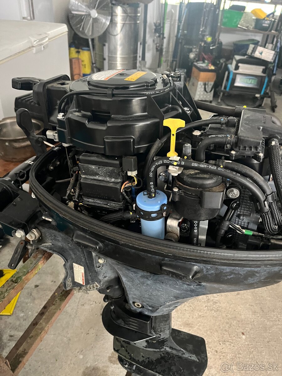 Lodny motor Suzuki 9,9HP - 5