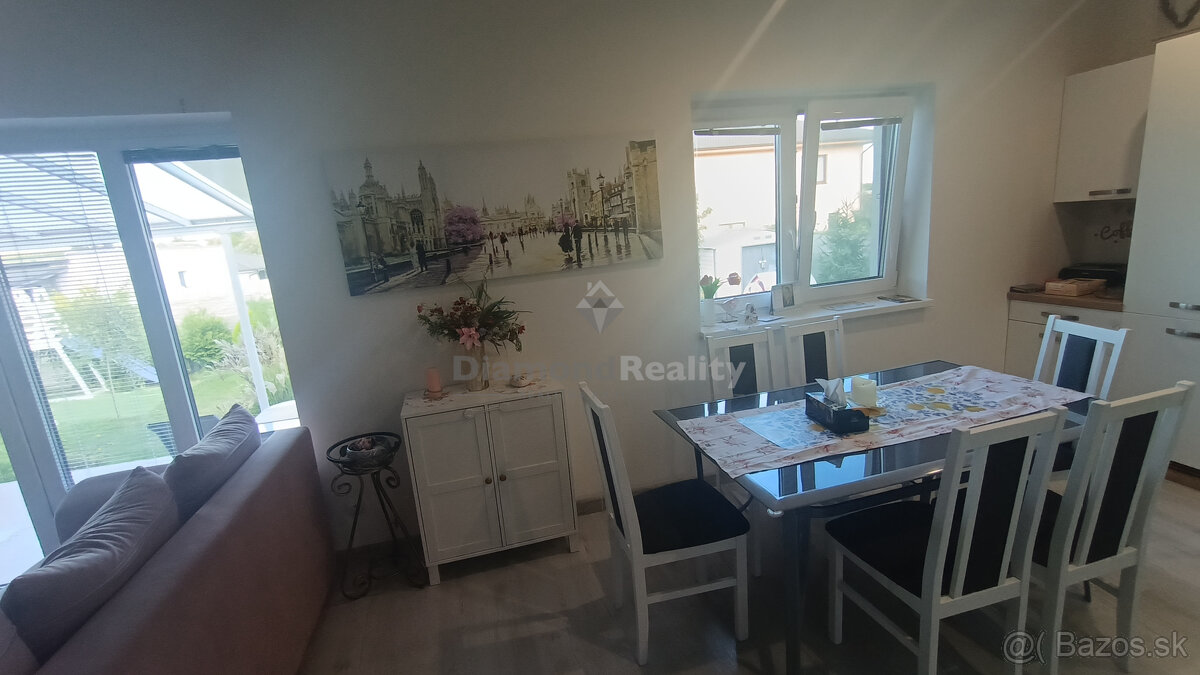 RezervovanéNa predaj krásna novostavba v obci Svätoplukovo - 5