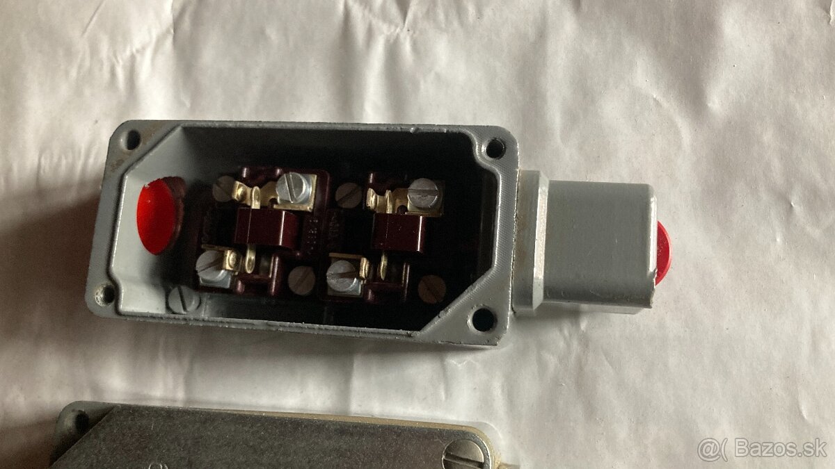 KONCOVÝ SPÍNAČ:2KS6 ; 3KS6 - 5