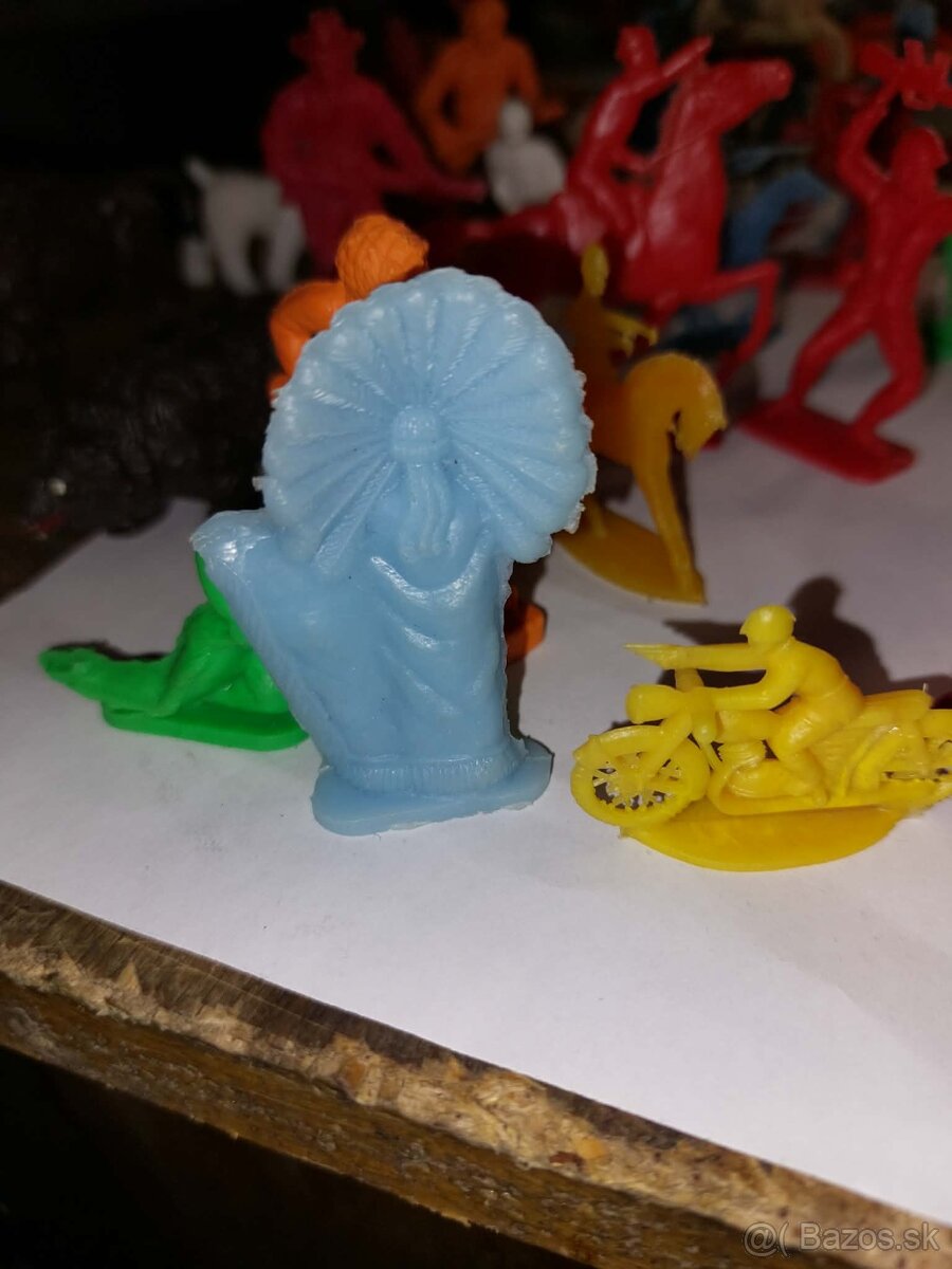 Staré retro figúrky,indiáni,vojaci - 5