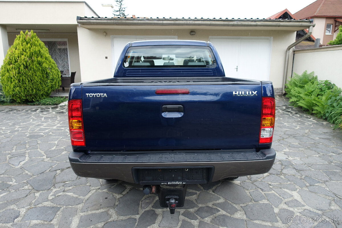 Toyota Hilux DC 2.5 D-4D Basis 4x4