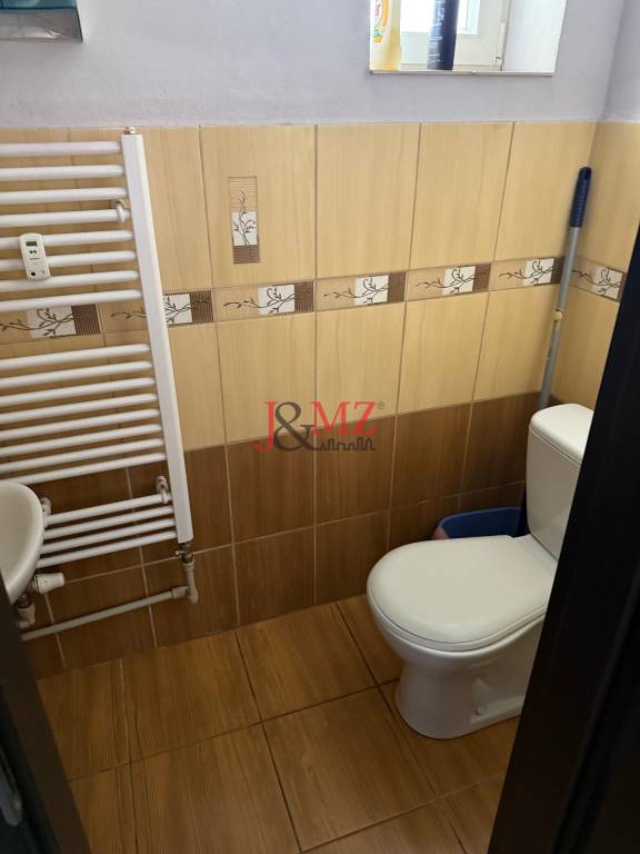 Obchodný priestor, kancelária Sarartovská ul. - 5