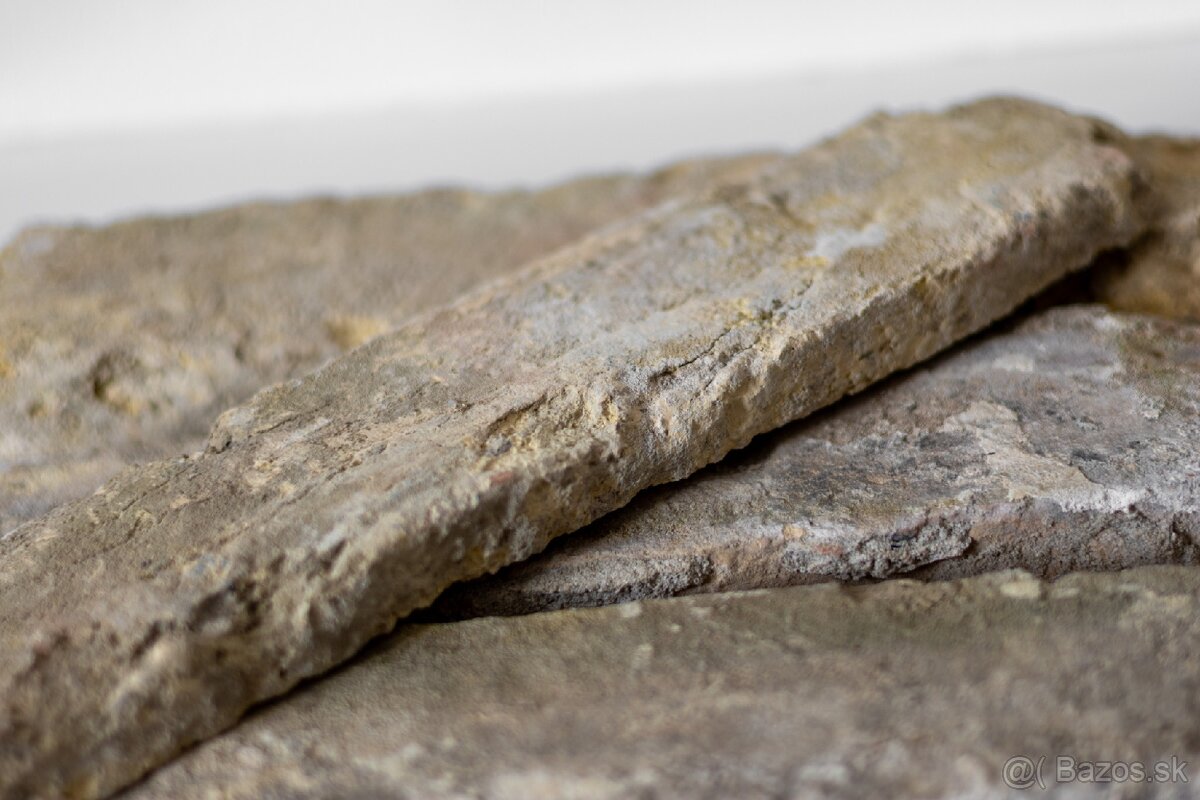 Ručne rezaný rustikálny tehlový obklad - krajný rez biely - 5