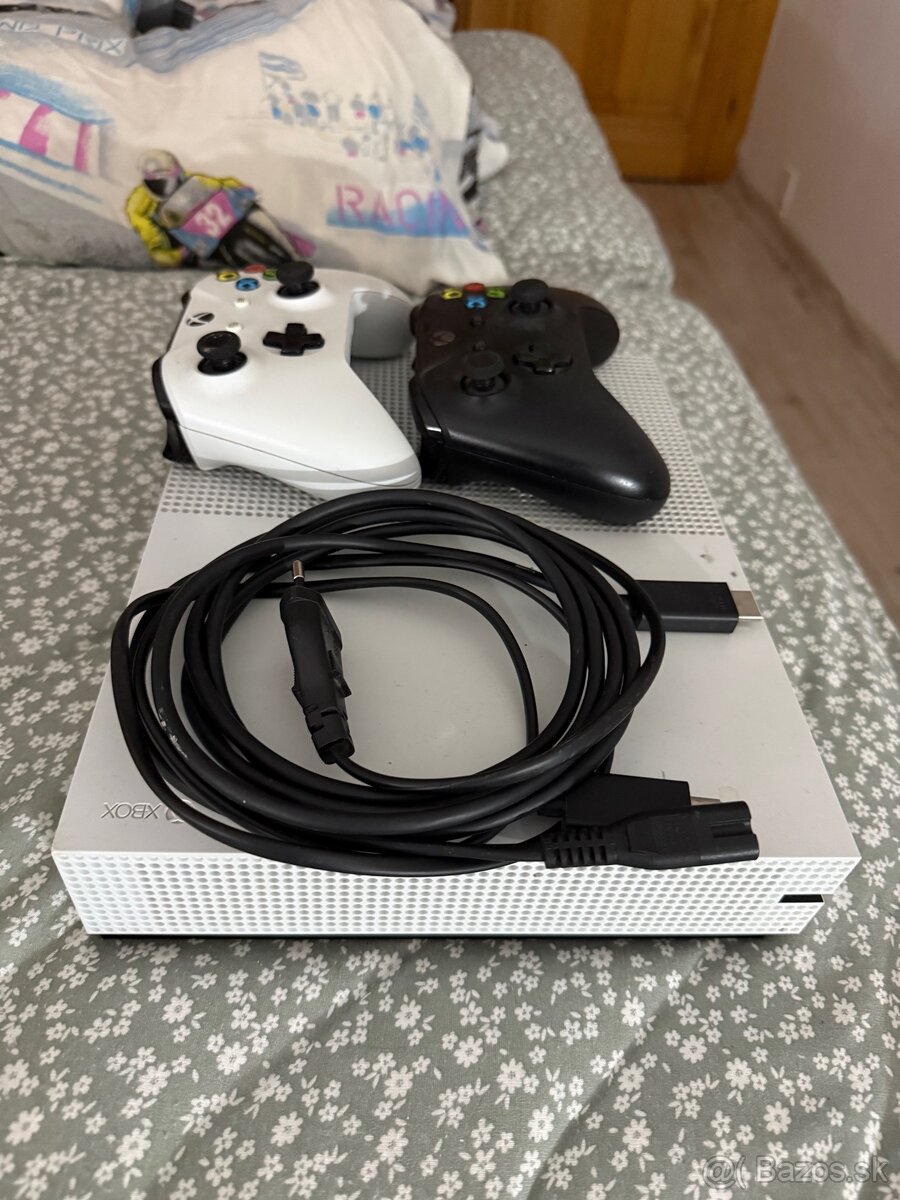 Xbox one S 500gb 2 ovládače - 5