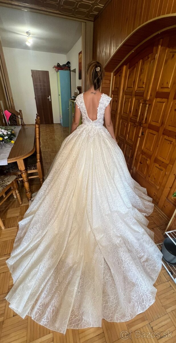 Krásne svadobné šaty - 5