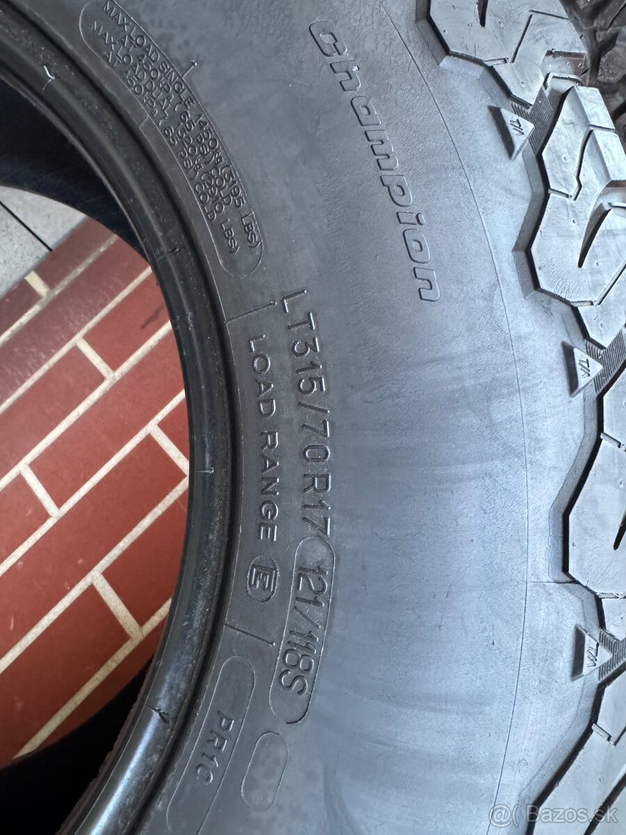 Predám offroad pneu 315/70 r17 315/70/17 4x4 R17 SUV M+S Pre